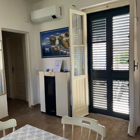 Casa Ninai Con Giardino E Terrazza Holiday home *